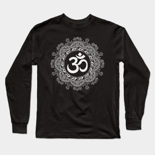 OM mandala in white Long Sleeve T-Shirt